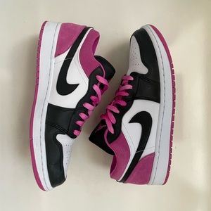Nike Air Jordan 1 Low Fuchsia